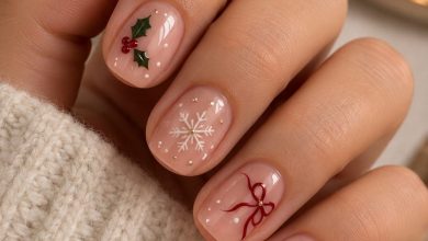 13 Classy Christmas Nail Ideas for a Chic Holiday Look