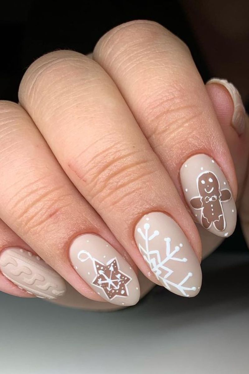 Short Oval Matte Beige Gingerbread Man Nails — Christmas Nails Short