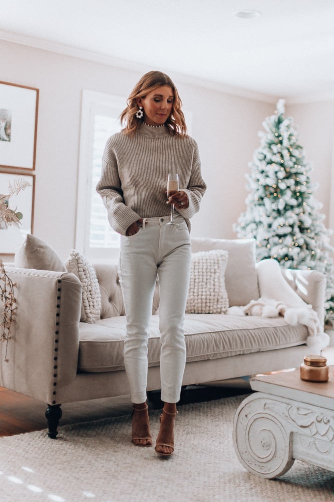 Cozy Beige Sweater And Slim Jeans For Casual Cheer — Christmas Party Outfits Casual