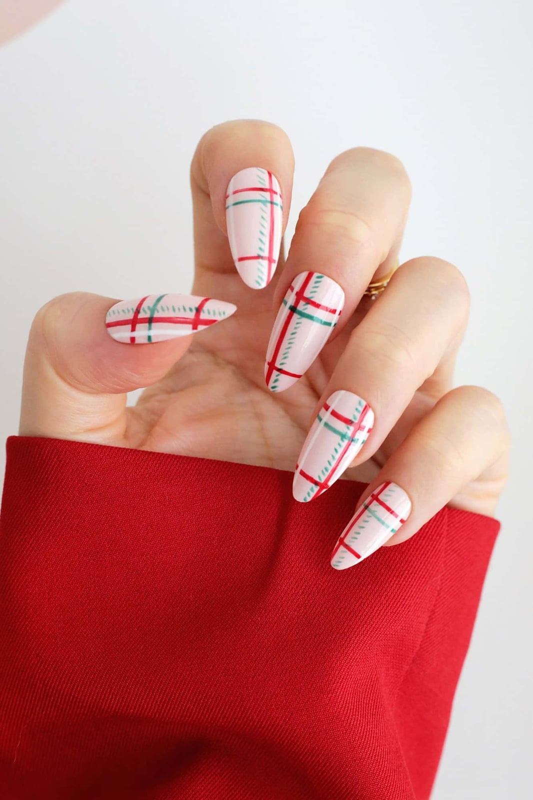 Medium Almond Light Pink Plaid Nails — Christmas Plaid Nails