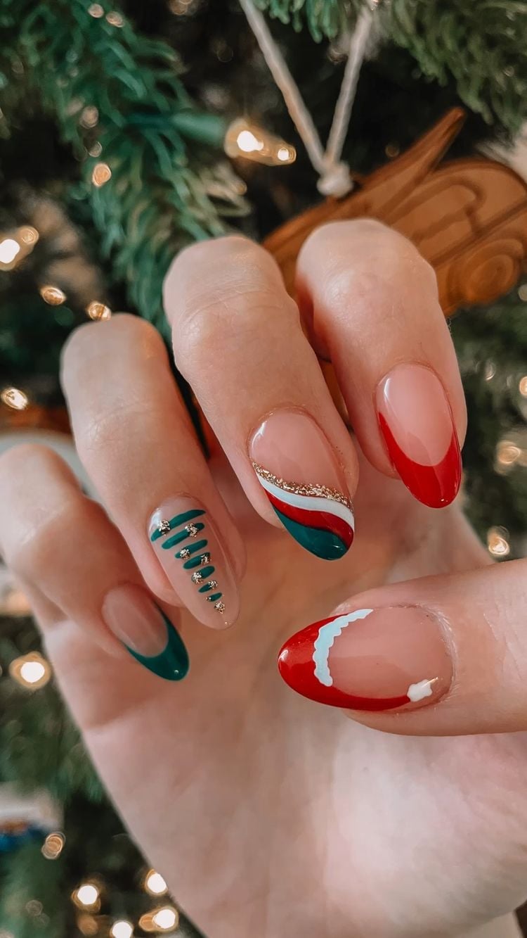 Long Oval Nails With Christmas Tree And Santa Art — Christmas Tree Nails