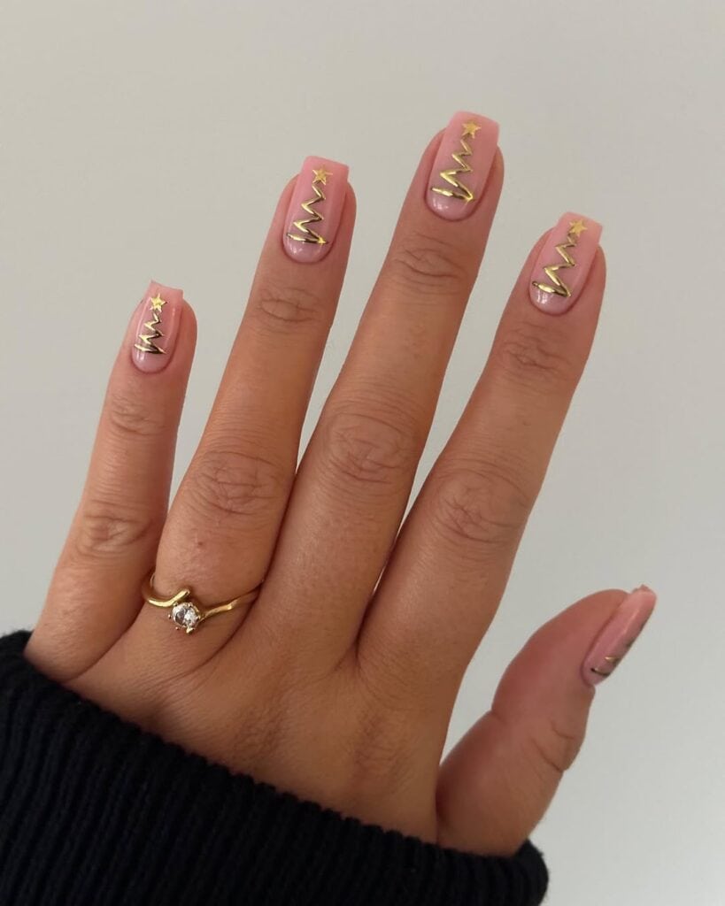 Short Square Pink With Gold Christmas Tree Outline — Christmas Tree Nails