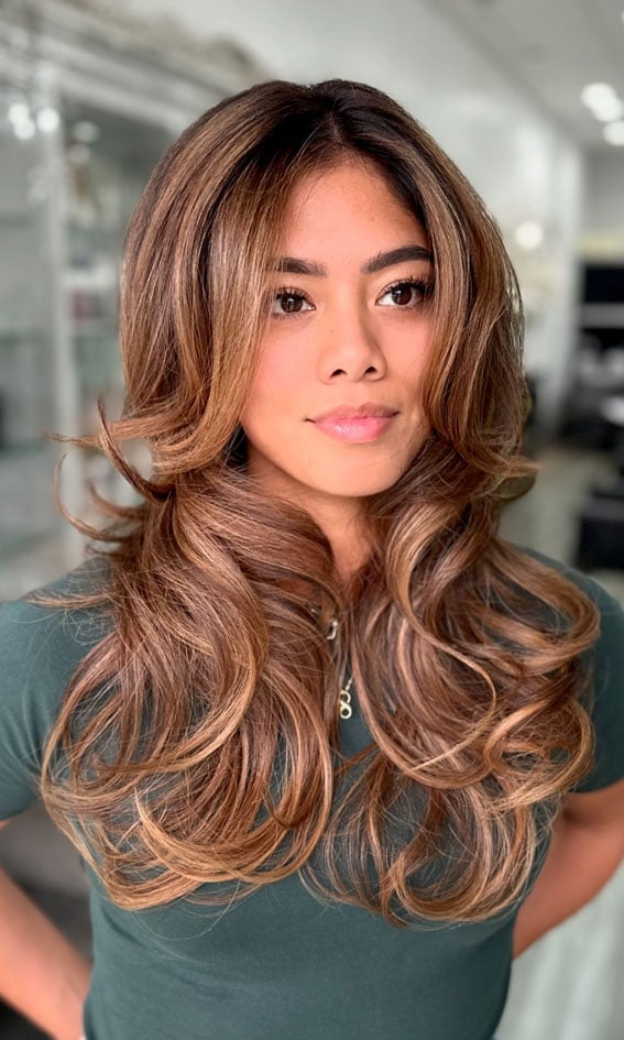 Collarbone Waves With Cinnamon Caramel Balayage Collarbone Waves With Cinnamon Caramel Balayage — Cinnamon Hair Color