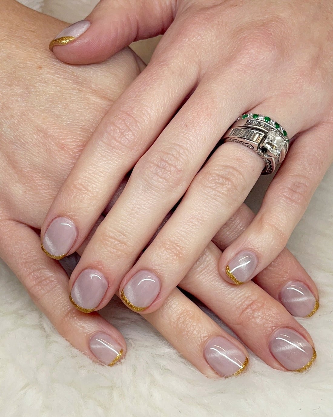 Gray Taupe Cat-Eye Gold Line Short Oval Nails — Classy Nails