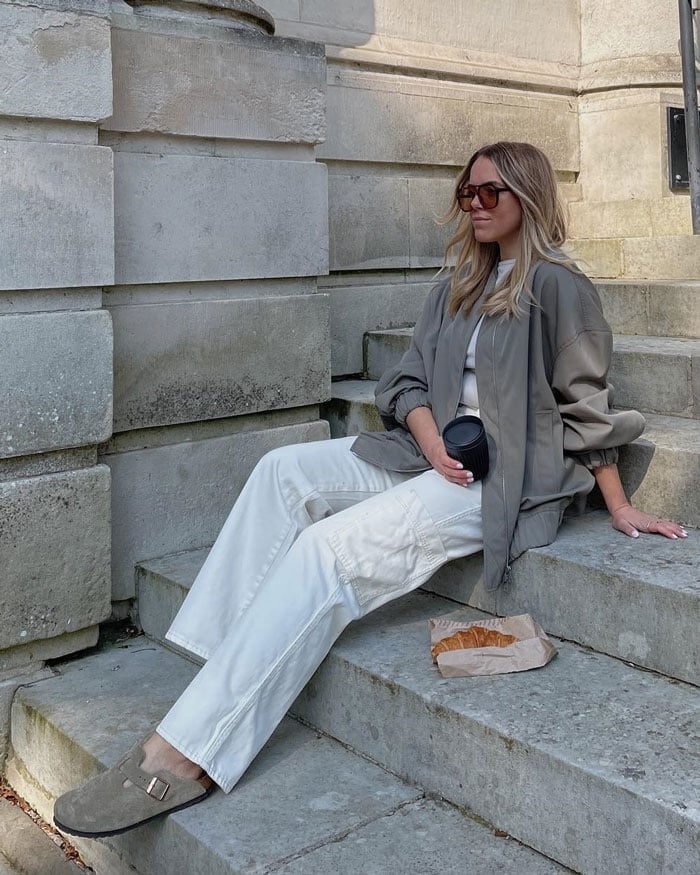 Gray Clogs with Cargo Pants and Bomber Jacket Gray Clogs with Cargo Pants and Bomber Jacket — Clogs Outfits