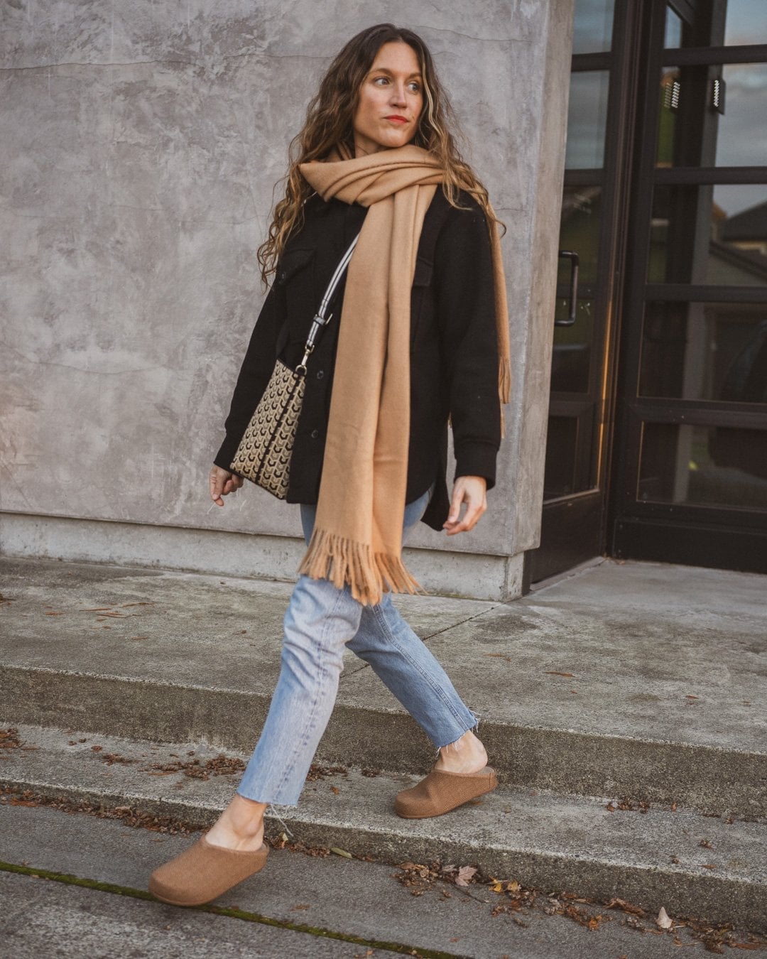 Tan Clogs with Black Shirt and Scarf and Straight Leg Jeans Tan Clogs with Black Shirt and Scarf and Straight Leg Jeans — Clogs Outfits