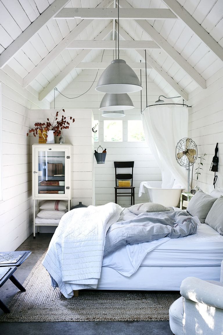 Coastal Bedroom With Gray Linen Bedding — Coastal Style