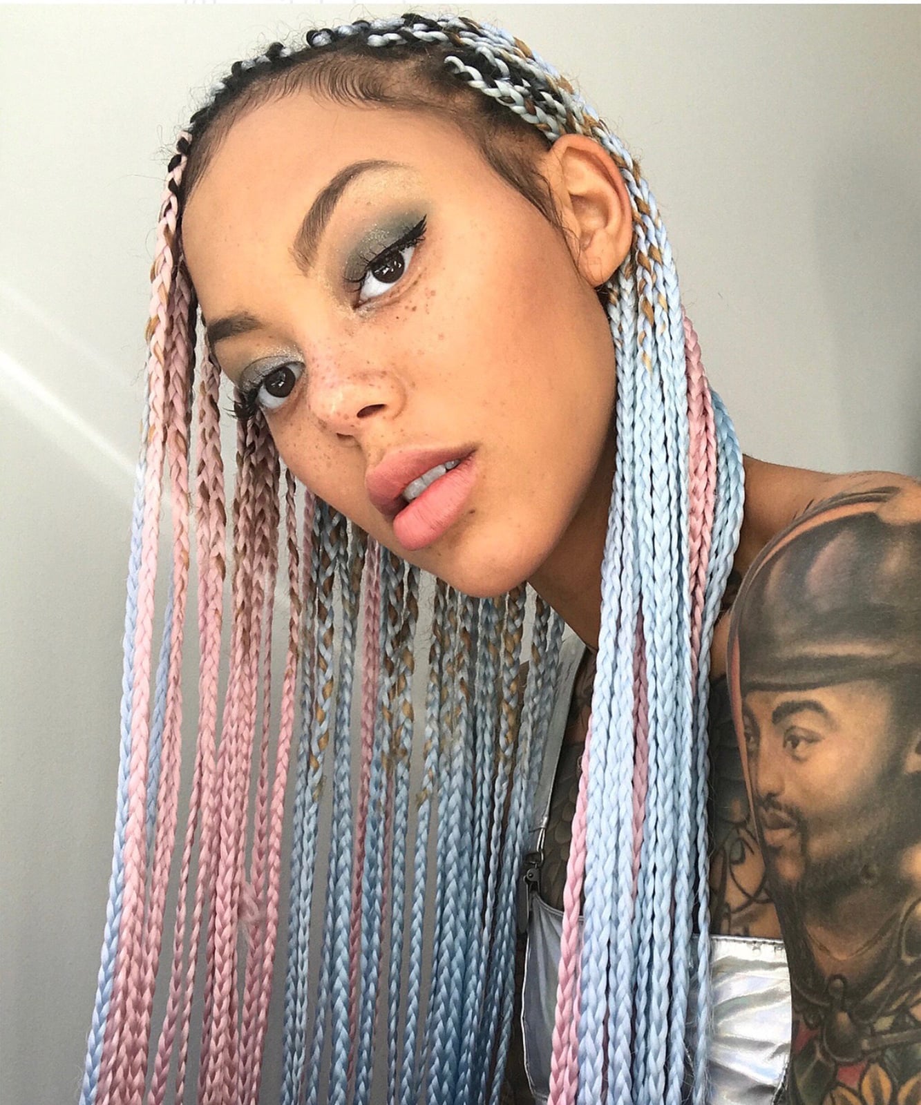Mid-Back Box Braids With Pastel Color Mix Mid-Back Box Braids With Pastel Color Mix — Color Braids