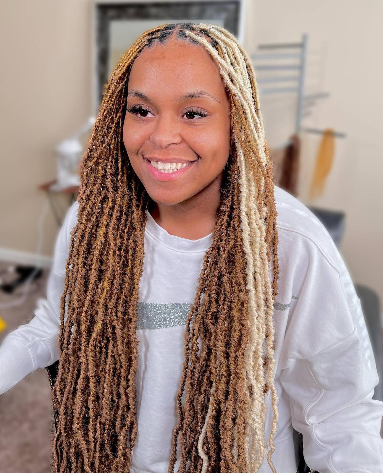 Brown to Blonde Ombré Faux Locs Brown to Blonde Ombré Faux Locs — Color Locs