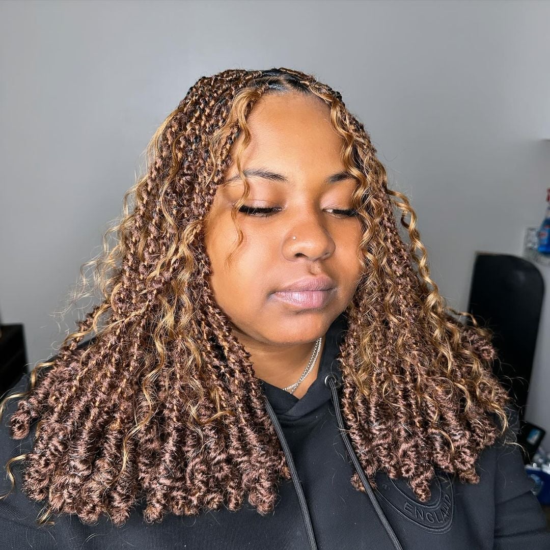 Soft Locs with Blonde Highlights Soft Locs with Blonde Highlights — Color Locs