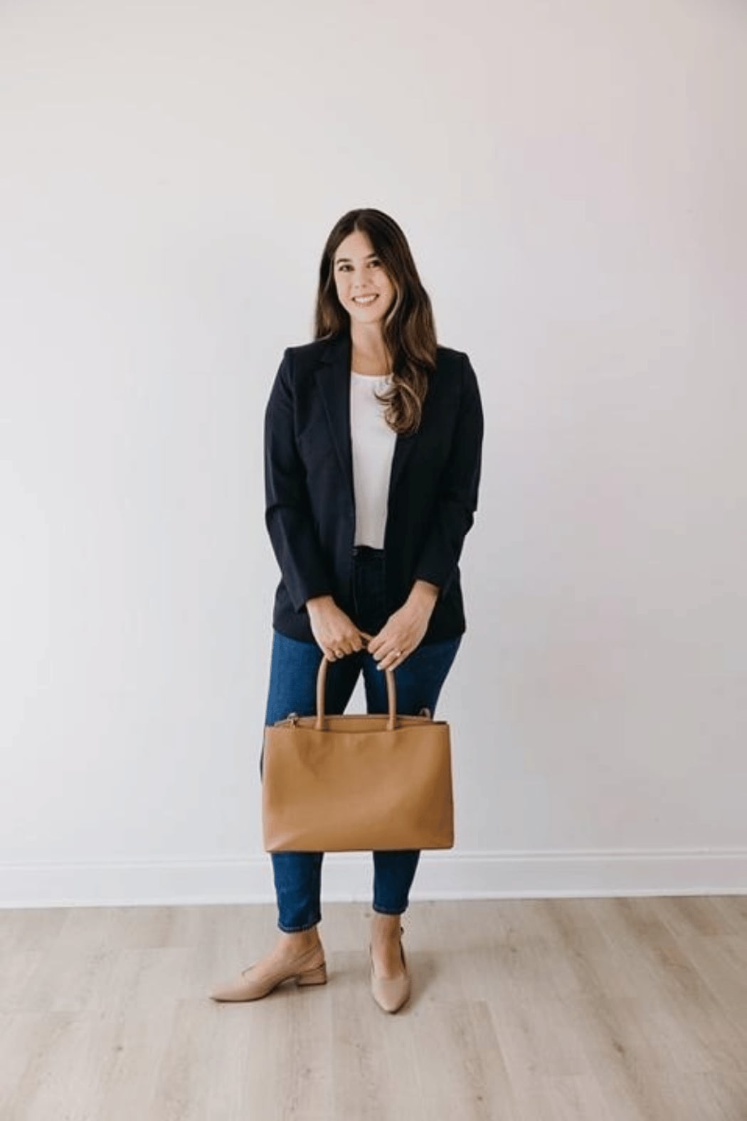 Navy Blazer with White Top and Blue Jeans — Conference Outfits