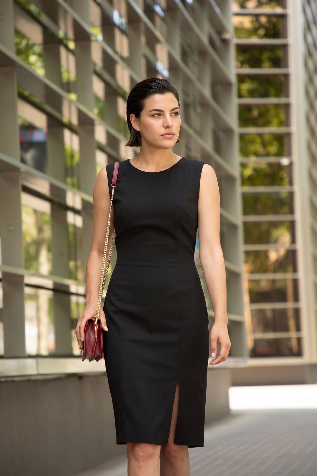 Fitted Black Sleeveless Sheath Dress — Conference Outfits