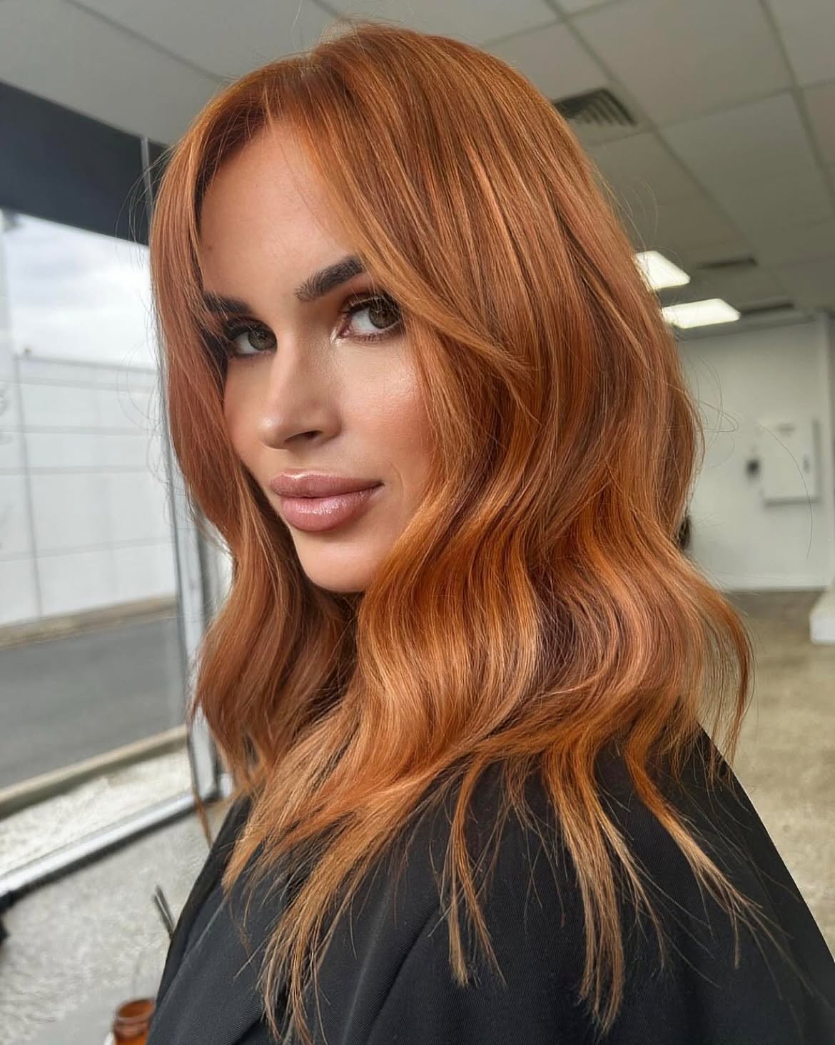 Copper Red Waves With Face-Framing Layers