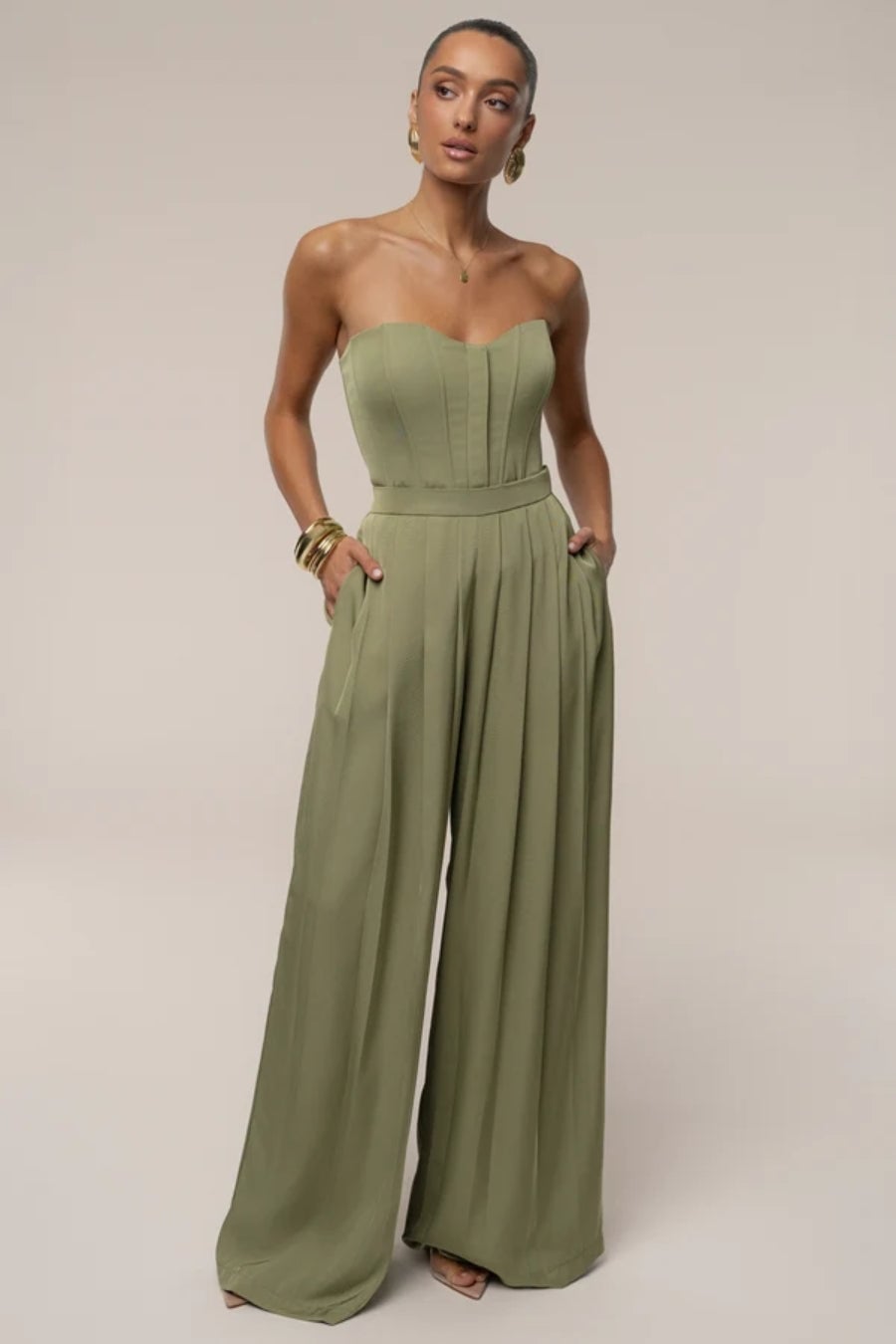 Strapless Corset and Wide-Leg Trousers Strapless Corset and Wide-Leg Trousers — Corset Outfits