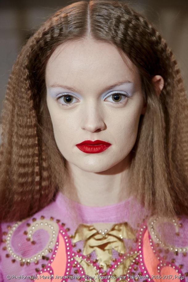 Long Thick Light Brown Hair With Defined Crimp Long Thick Light Brown Hair With Defined Crimp — Crimped Hair