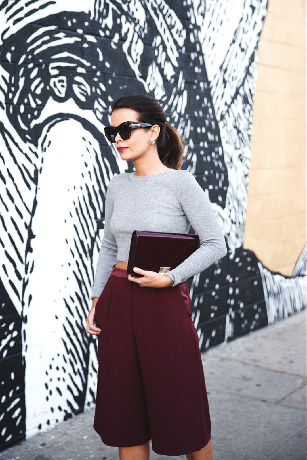 Burgundy Wide-Leg Culottes with Gray Knit Crop Top and Clutch Burgundy Wide-Leg Culottes with Gray Knit Crop Top and Clutch — Culottes Outfits