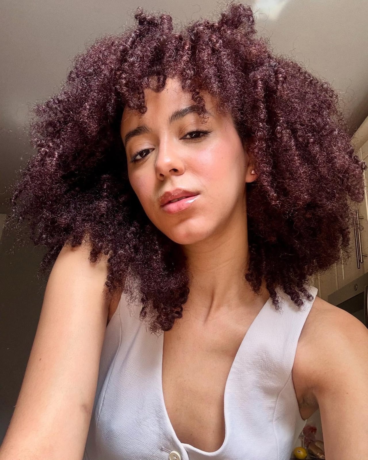 Collarbone Curly Hair With Side Part — Curly Bangs