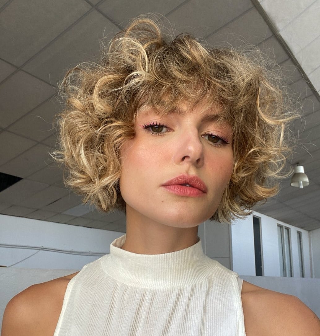 Short Ash Blonde Curly Bob With Highlights — Curly Bangs
