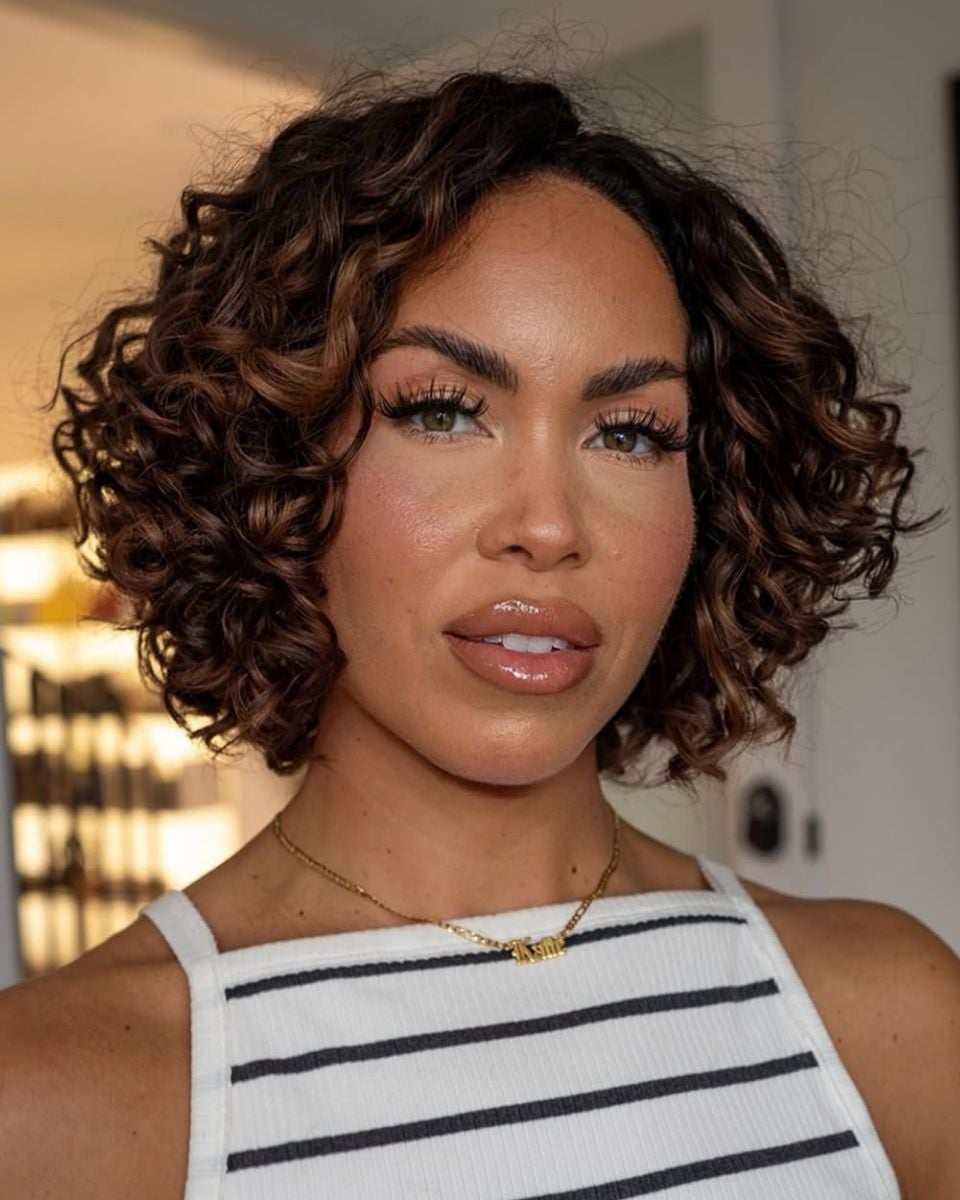 Chin Length Curly Bob Chestnut With Highlights Chin Length Curly Bob Chestnut With Highlights — Curly Bob Hairstyles