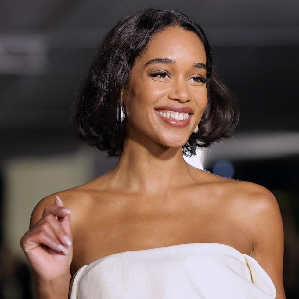 Collarbone Dark Brown Curly Bob Layered Ends Collarbone Dark Brown Curly Bob Layered Ends — Curly Bob Hairstyles
