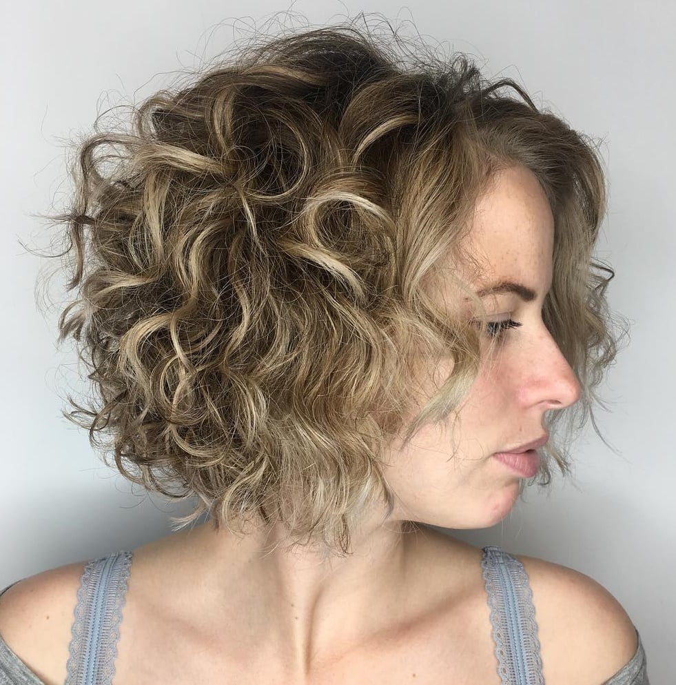 Collarbone Layered Bob Blonde Highlights Collarbone Layered Bob Blonde Highlights — Curly Bob Hairstyles