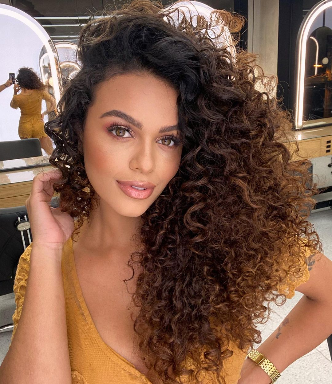 Mid-Back Blowout With Caramel Balayage Mid-Back Blowout With Caramel Balayage — Curly Hair