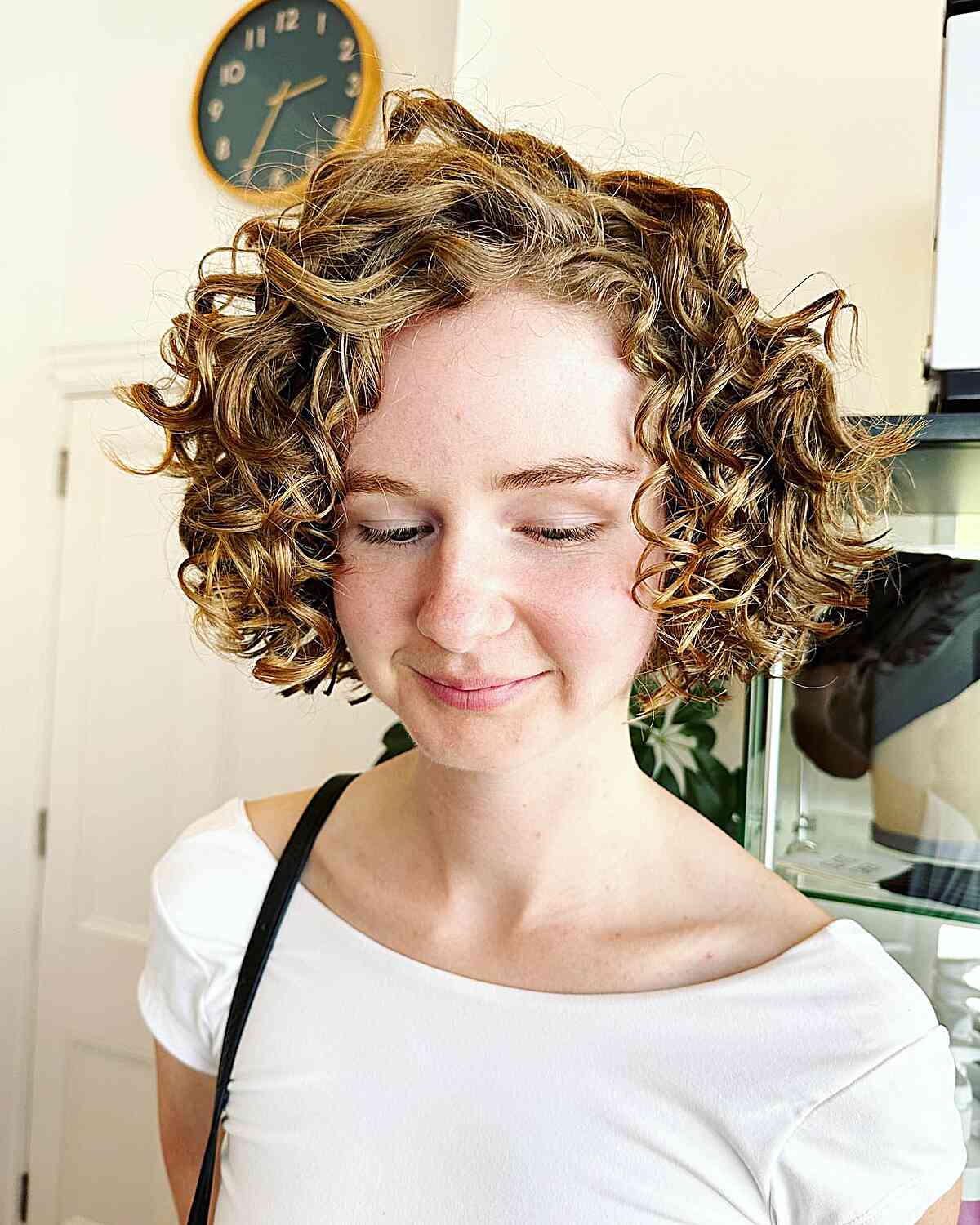 Short Curly Bob With Side Bangs Short Curly Bob With Side Bangs — Curly Hair