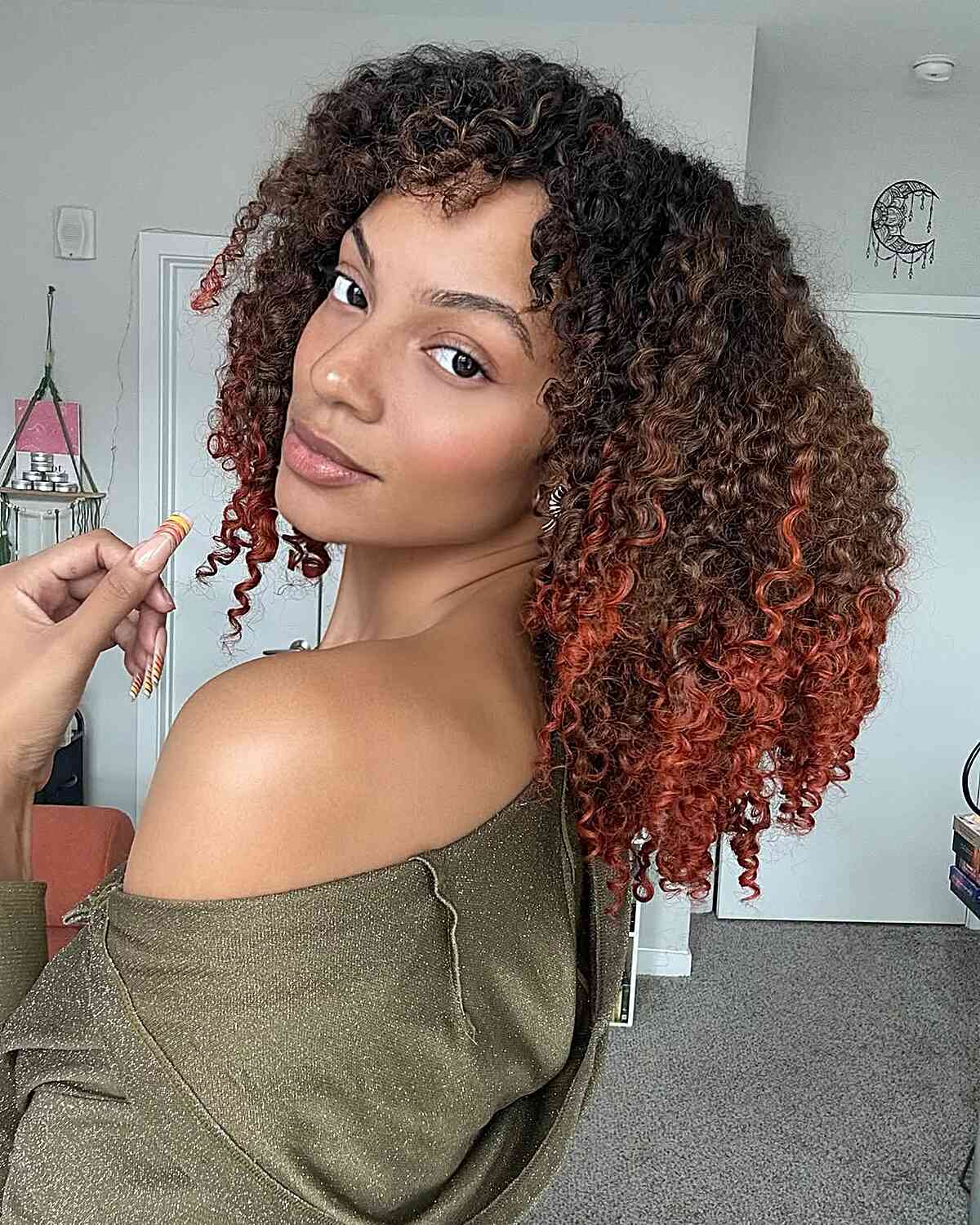 Mid-Back Ombre From Dark Brown To Auburn — Curly Hair Dye