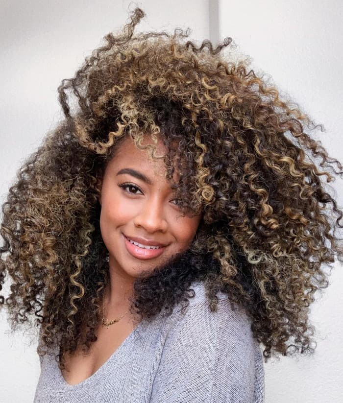 Mid-Back Dark Brown With Blonde Highlights and Curtain Bangs, Layers Mid-Back Dark Brown With Blonde Highlights and Curtain Bangs, Layers — Curly Hair Highlights