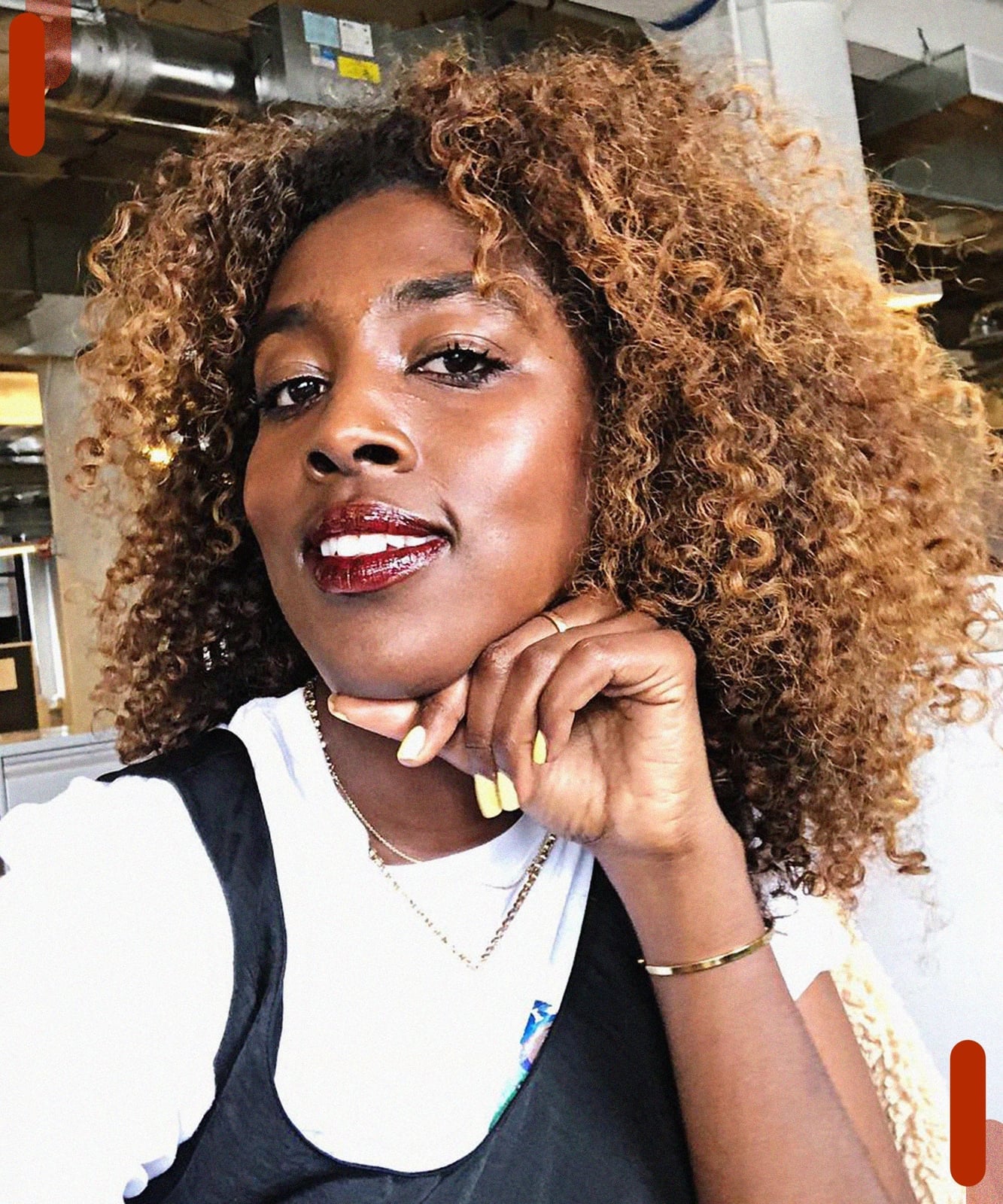 Shoulder Length Dark Brown With Caramel Highlights Shoulder Length Dark Brown With Caramel Highlights — Curly Hair Highlights