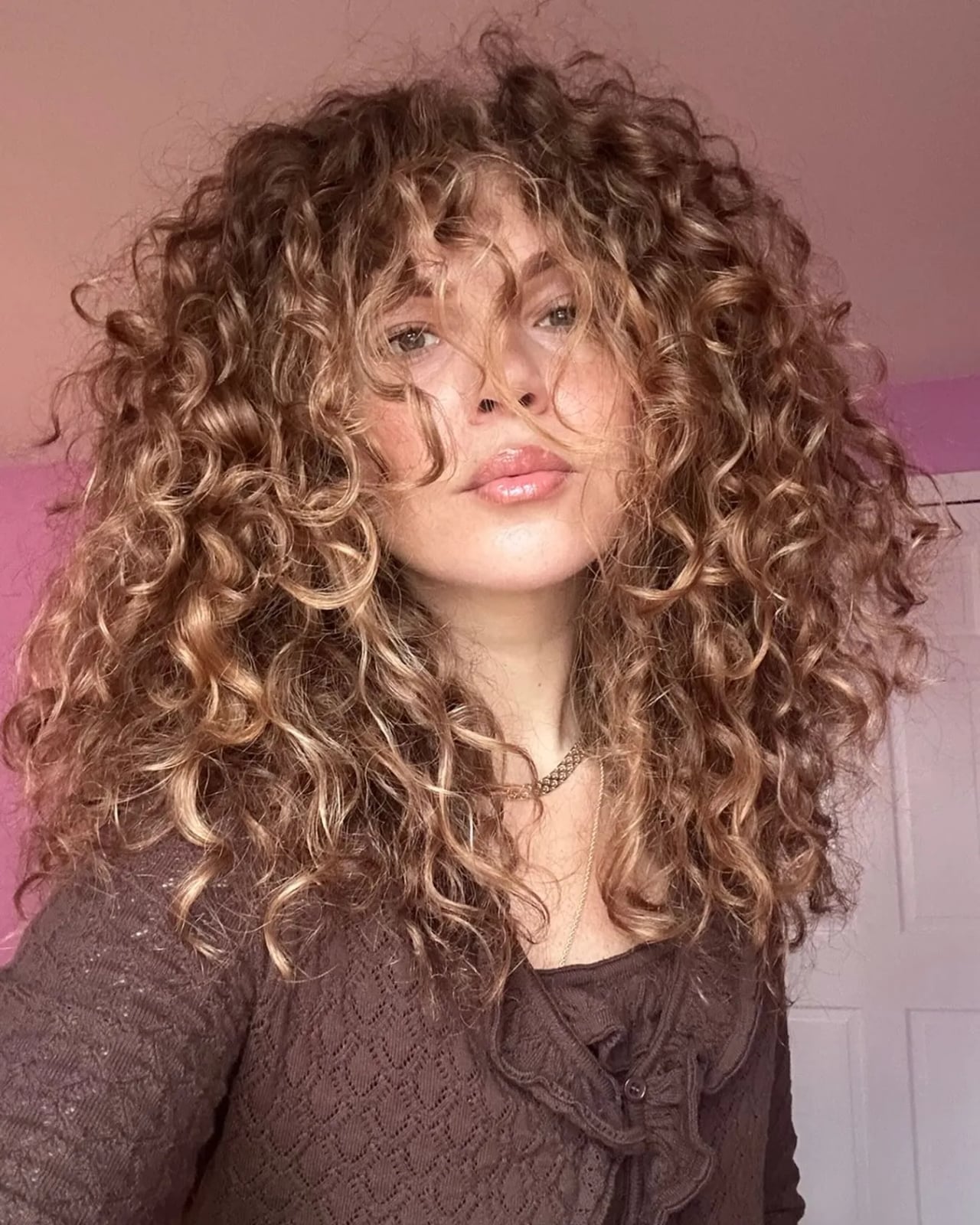 Shoulder Layers With Blonde Highlights — Curly Hair Layers
