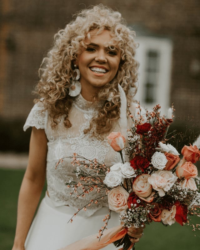 Collarbone Length Defined Bouncy Curls Collarbone Length Defined Bouncy Curls — Curly Hair Wedding