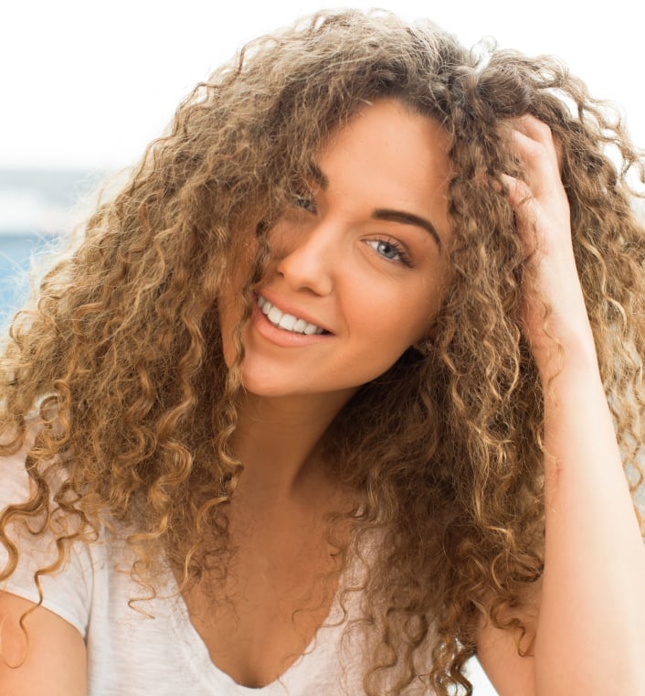 Mid-Back With Caramel Highlights On Medium Brown Mid-Back With Caramel Highlights On Medium Brown — Curly Highlights