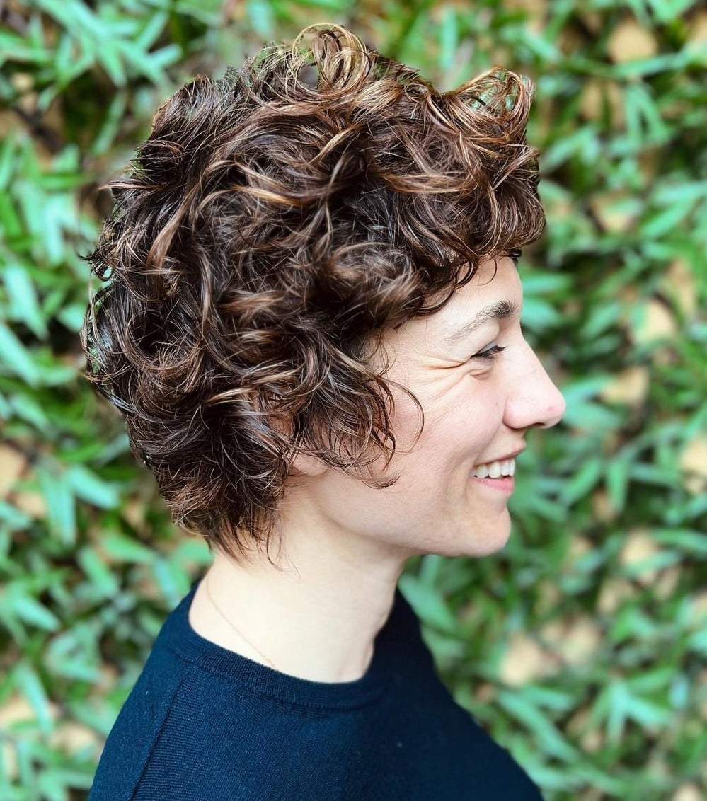 Shoulder Length Dark Brown Wolf Cut With Full Fringe, Everyday Version — Curly Wolf Cut