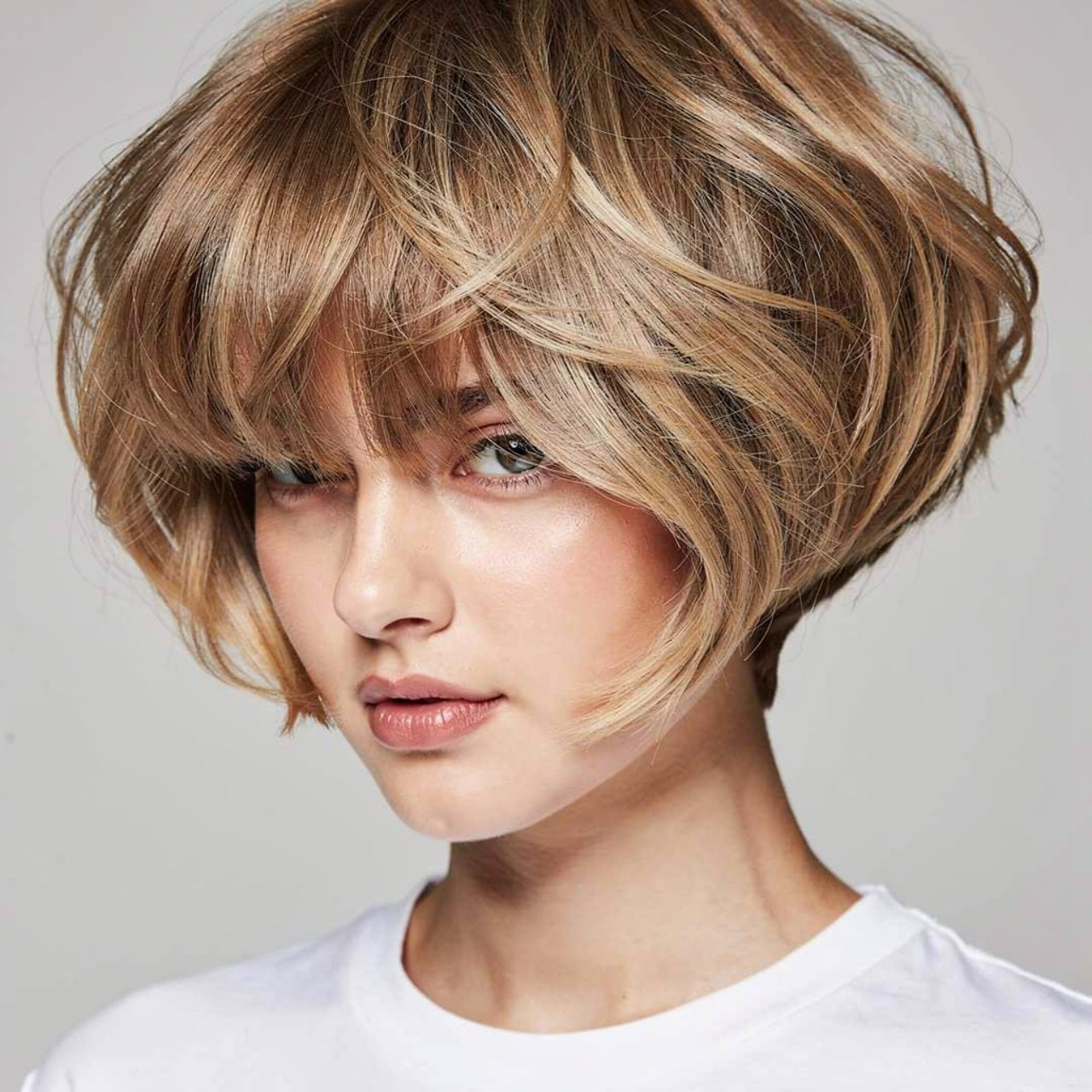 Chin Bob Ash Blonde With Highlights — Curtain Bangs Short