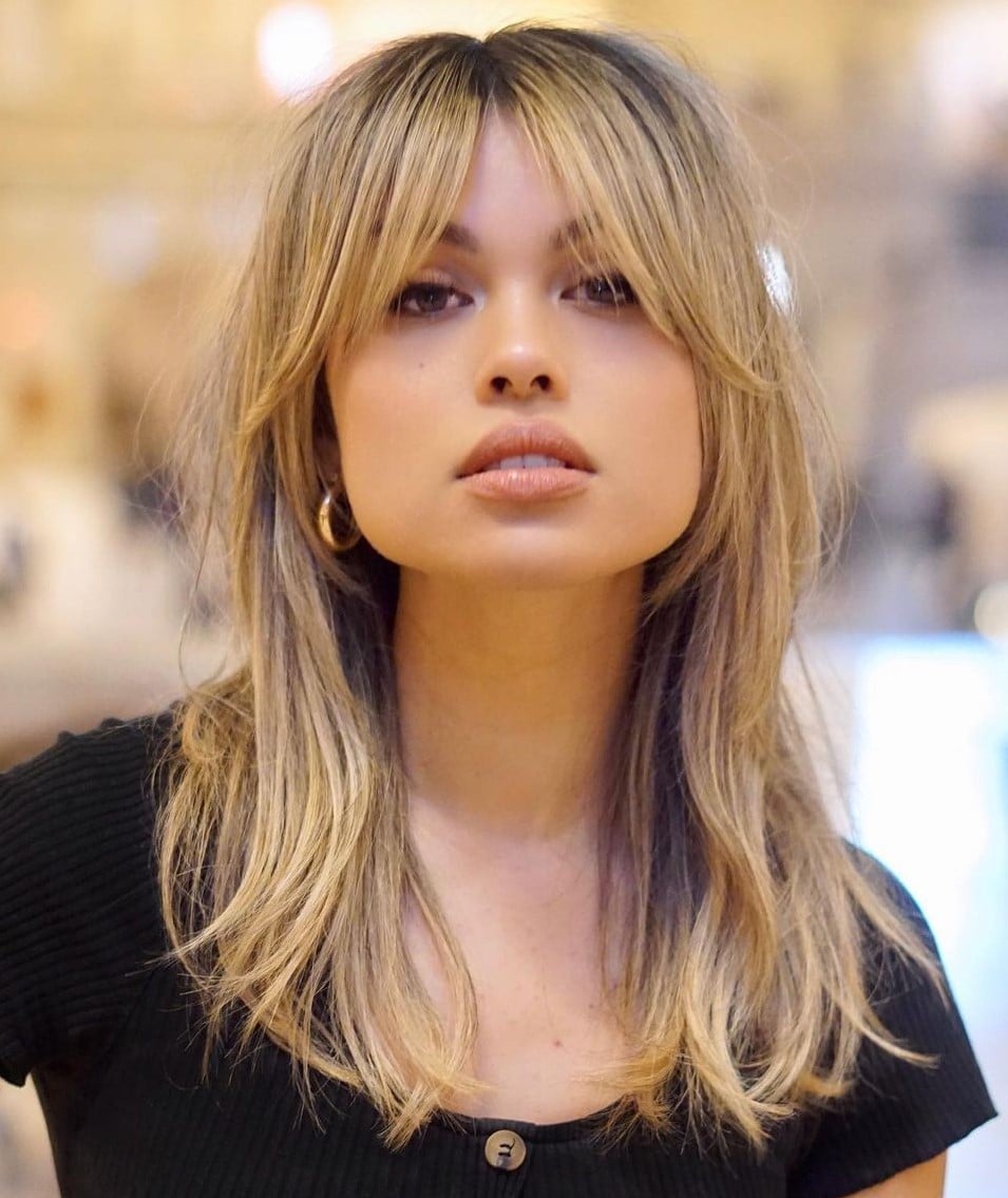 Collarbone Blonde Lob With Face-Framing Bangs — Curtain Bangs with Layers