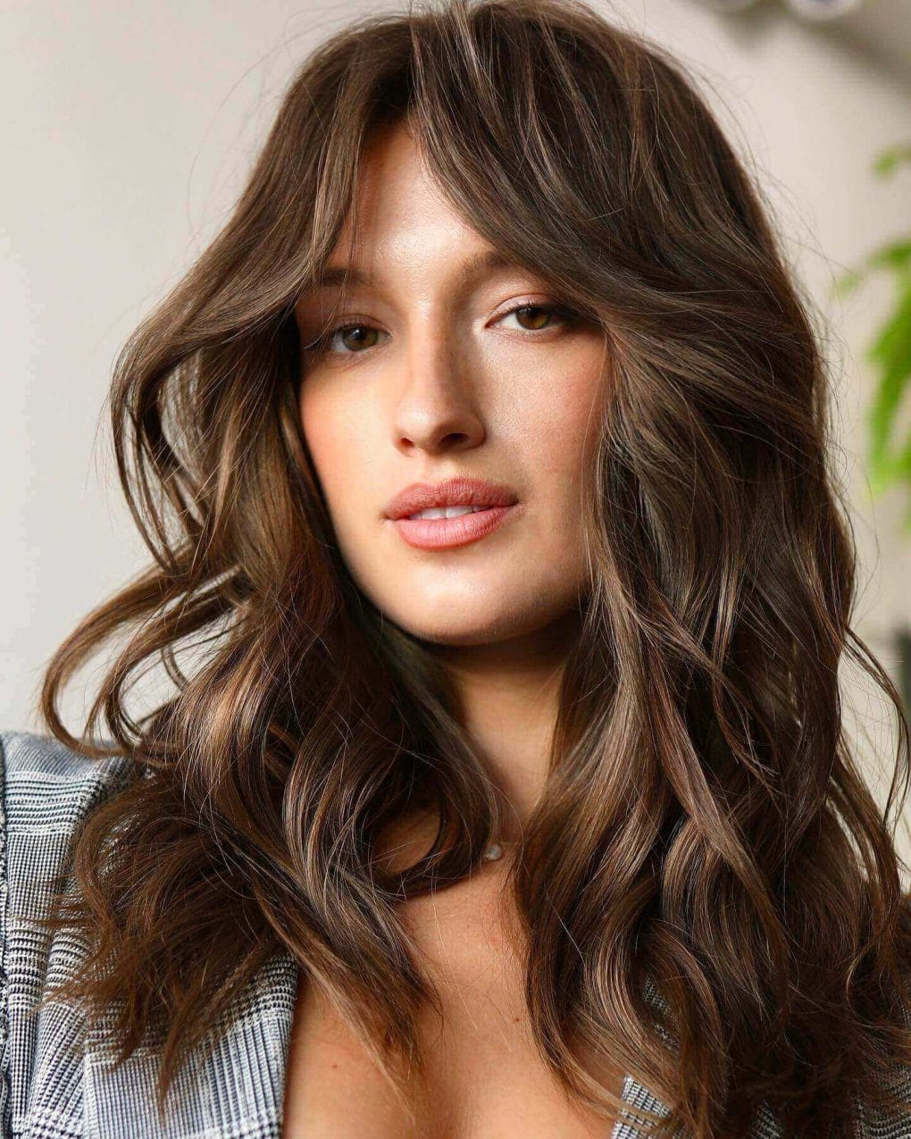 Thick Wavy Hair With Face-Framing Layers — Curtain Bangs with Layers