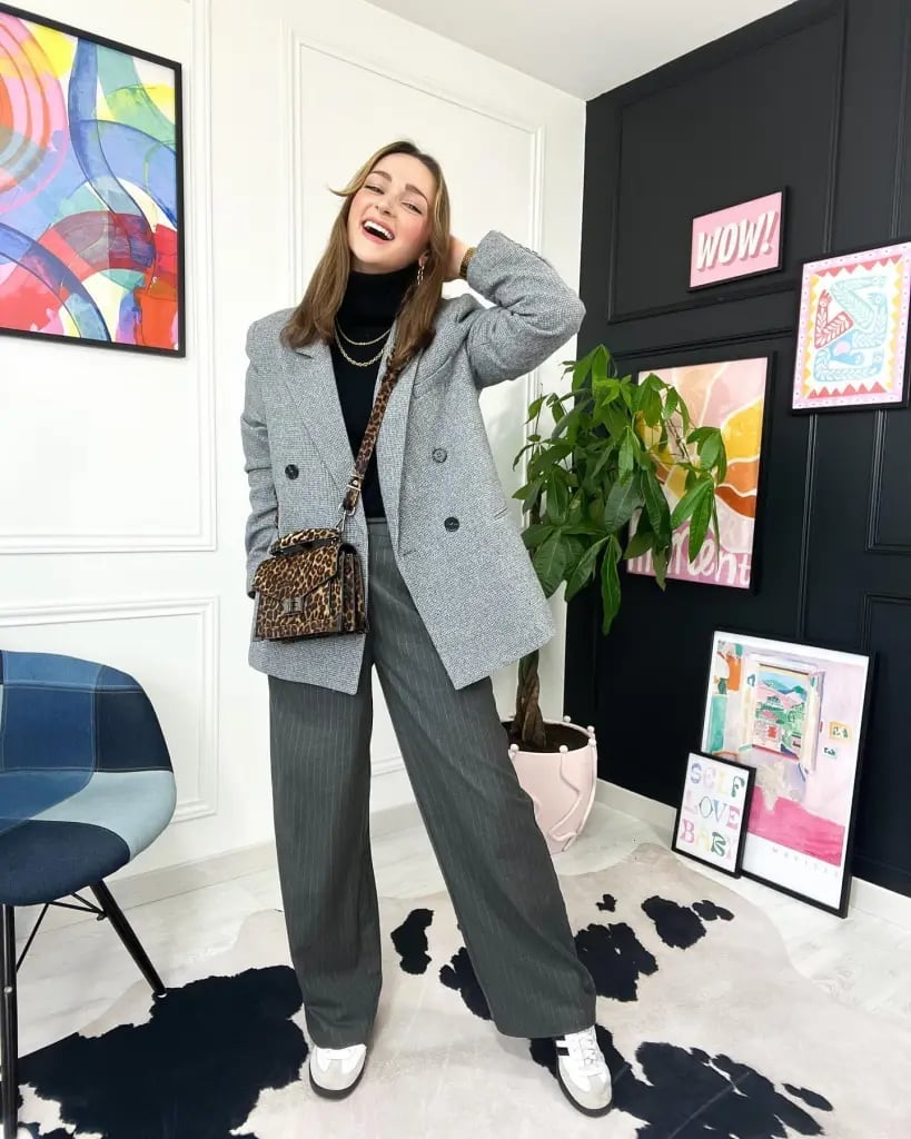 Oversized Tweed Blazer with Turtleneck and Wide-Leg Pants — Cute Concert Outfit