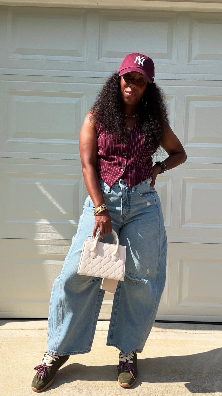 Baggy Jeans with Distressed Detail and Vest Baggy Jeans with Distressed Detail and Vest — Cute Jeans Outfit
