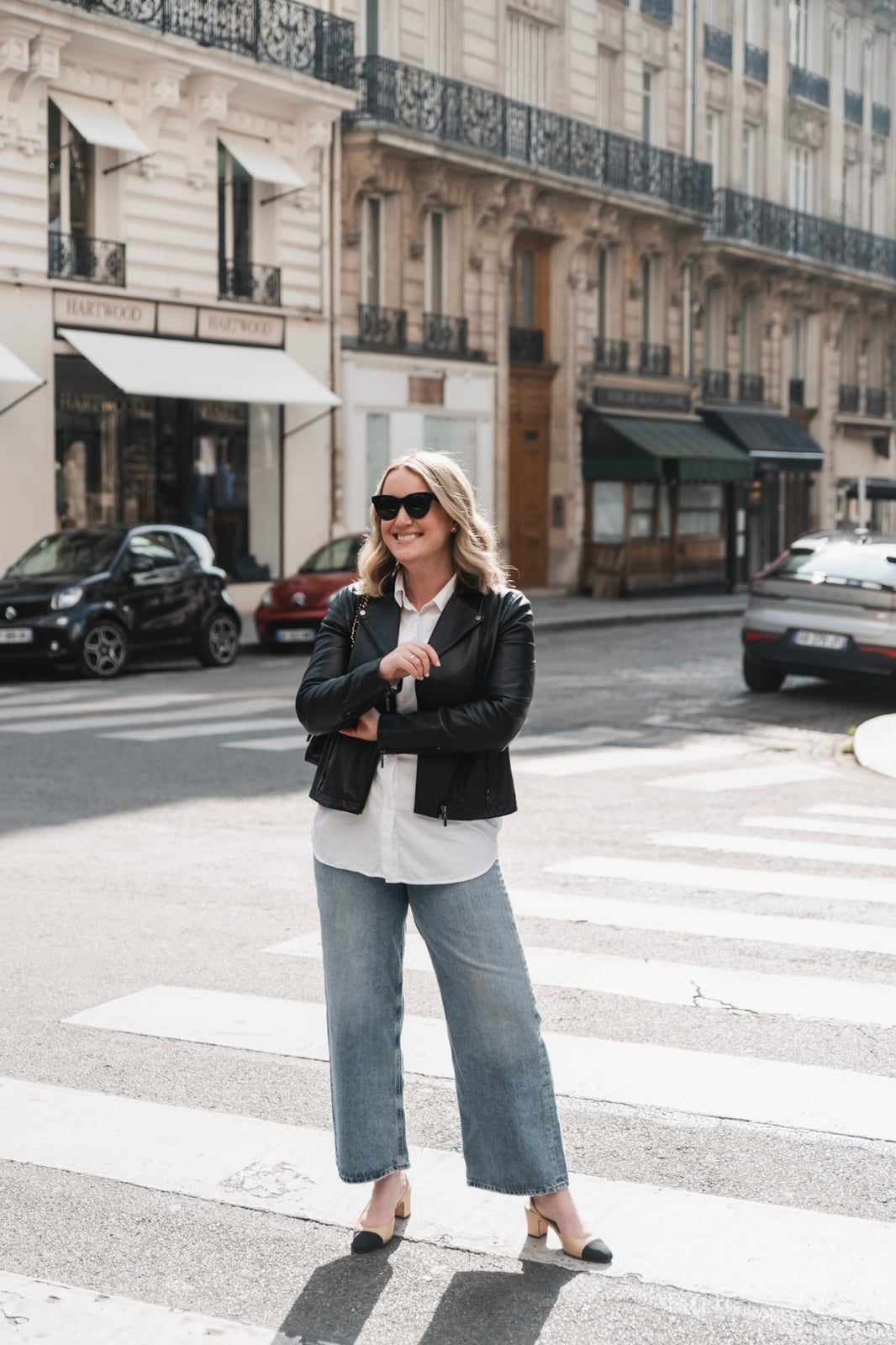 Light Blue Wide Leg Jeans with Leather Jacket Light Blue Wide Leg Jeans with Leather Jacket — Cute Jeans Outfit