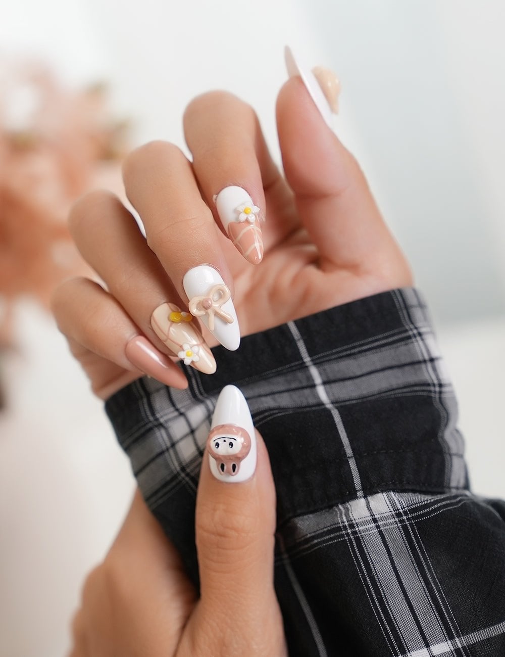 Medium Almond Character and Bow Nails Medium Almond Character and Bow Nails — Cute Nails