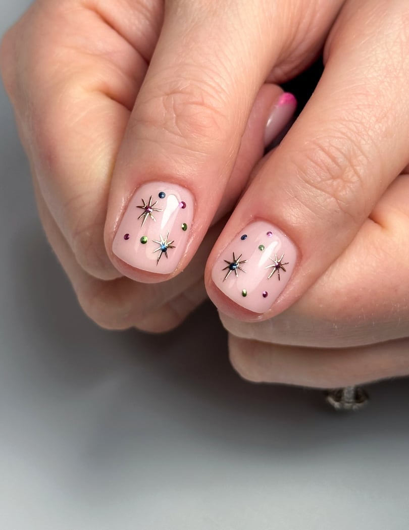 Sheer Pink Square Nails With Star Studs and Rhinestones Sheer Pink Square Nails With Star Studs and Rhinestones — Cute Square Nails