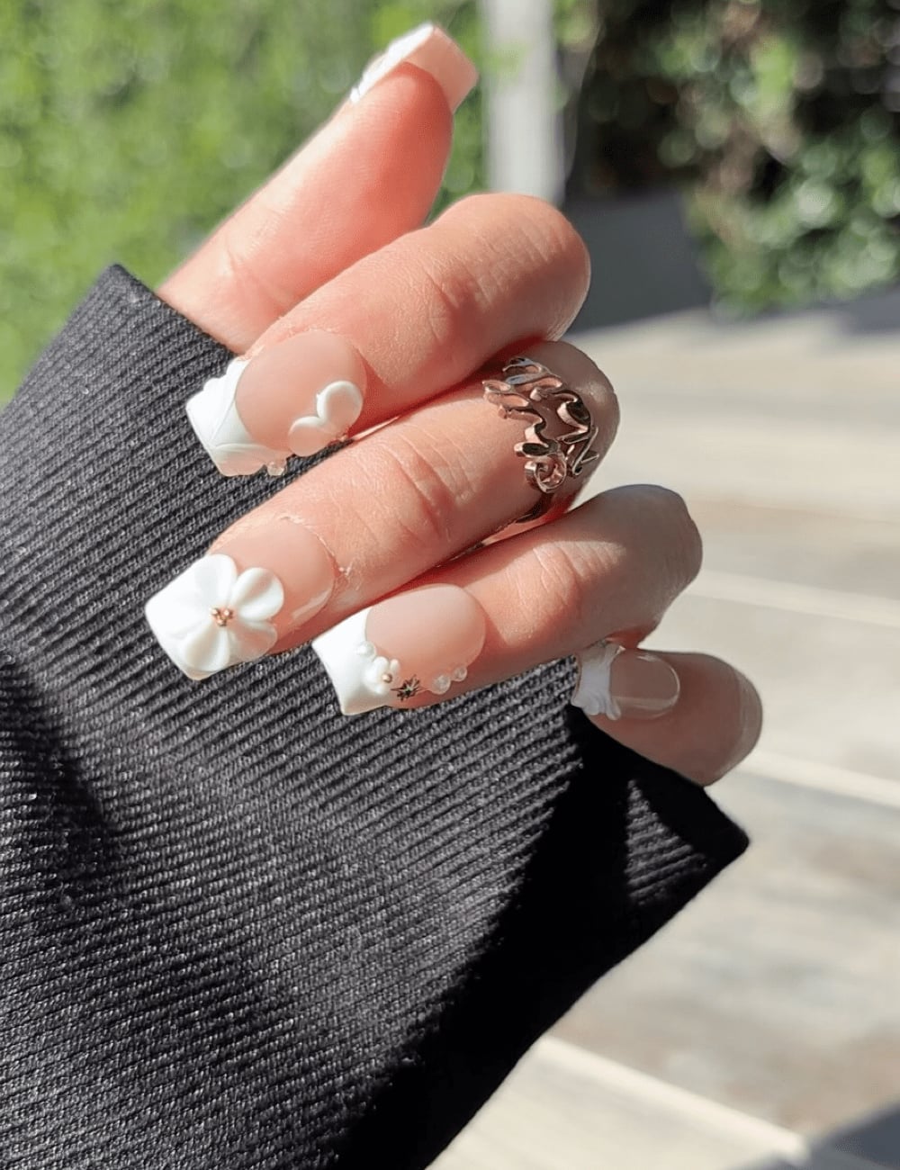Sheer Pink Square Nails With 3D Floral Pearls Sheer Pink Square Nails With 3D Floral Pearls — Cute Square Nails