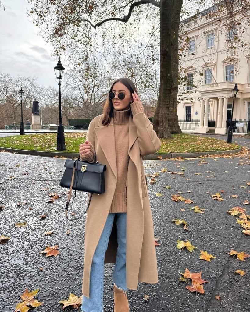 Long Camel Coat With Tan Turtleneck And Jeans — Cute Winter Outfits for Women