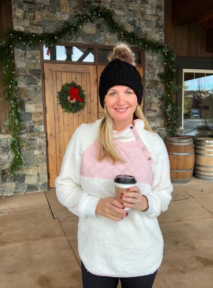 Cream Sherpa Fleece Pullover With Black Beanie — Cute Winter Outfits for Women