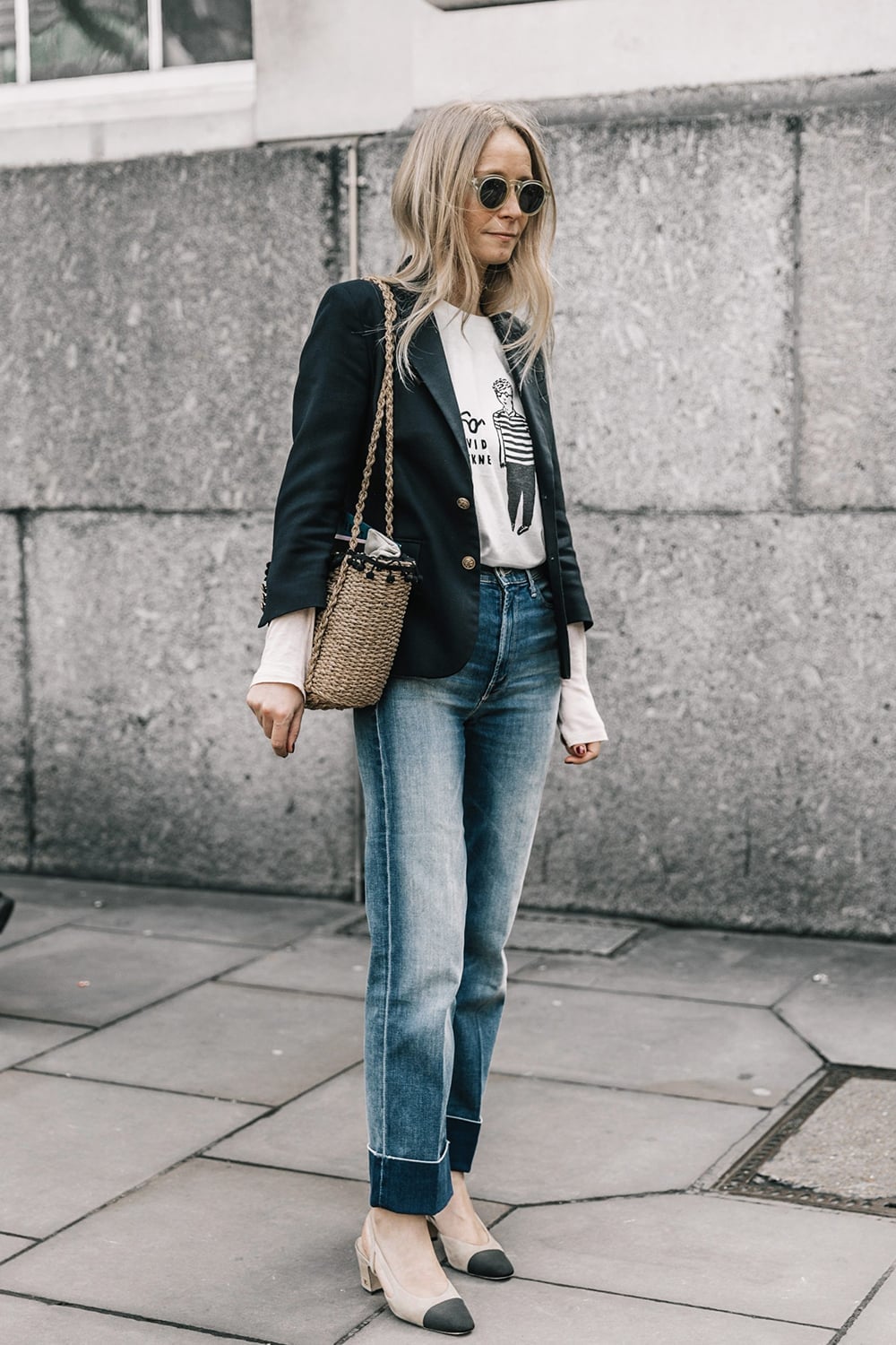 Navy Blazer Over White Shirt and Blue Jeans — Cute Work Outfit