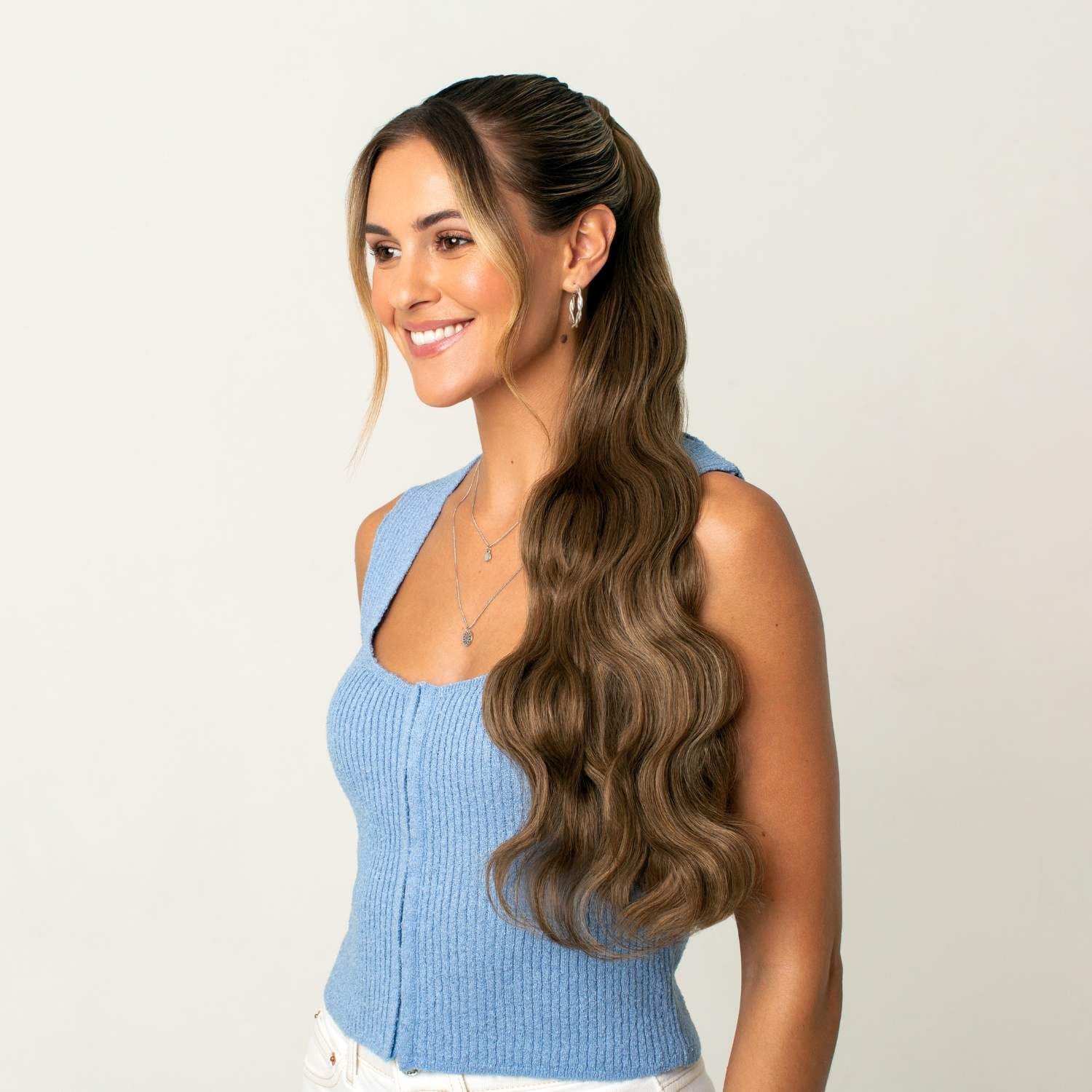Voluminous Side Ponytail With Face-Framing Pieces Voluminous Side Ponytail With Face-Framing Pieces — Dance Hairstyles