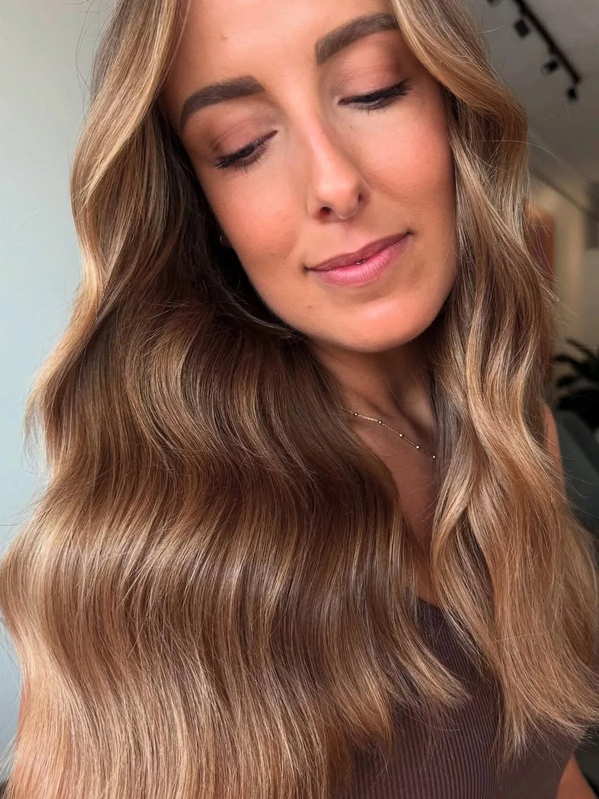 Mid-Back Dark Blonde With Dimensional Highlights, Layers Mid-Back Dark Blonde With Dimensional Highlights, Layers — Dark Blonde Hair