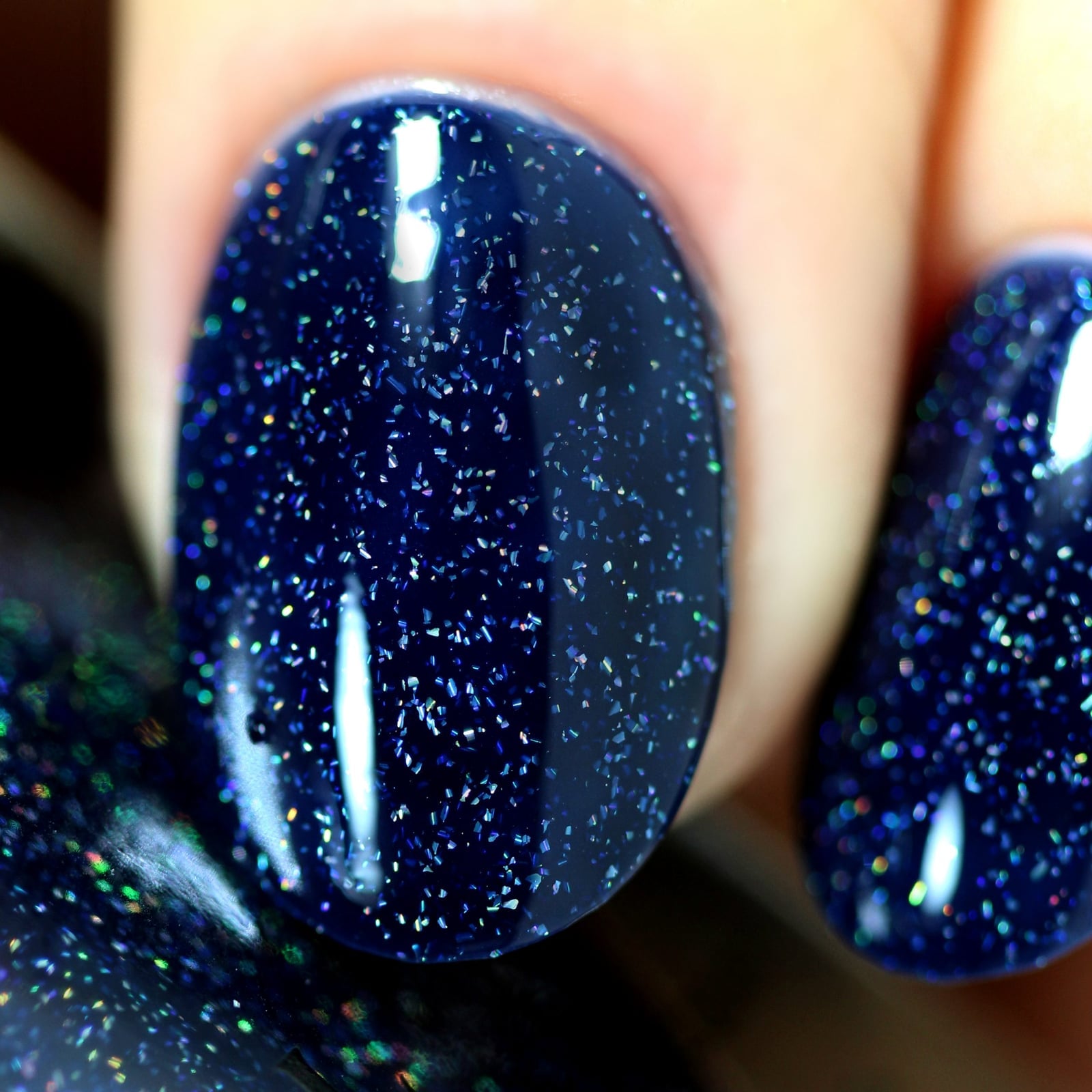 Navy Holographic Glitter Medium Oval Nails Navy Holographic Glitter Medium Oval Nails — Dark Blue Nails