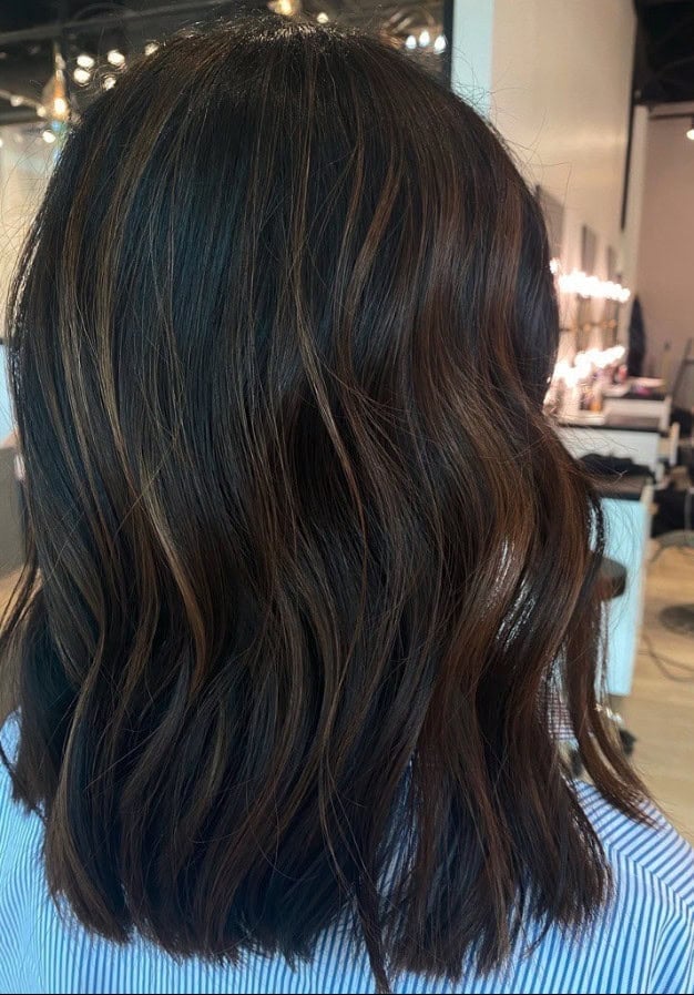 Mid-Back Waves With Thin Lighter Brown Highlights, Wavy Mid-Back Waves With Thin Lighter Brown Highlights, Wavy — Dark Brown Highlights